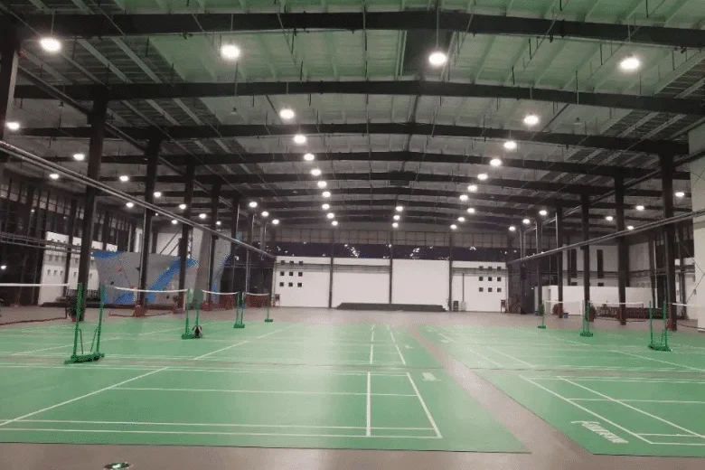 Промышленные LED-светильники для спортивных залов