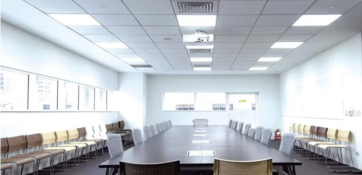 LED-панель для офисов