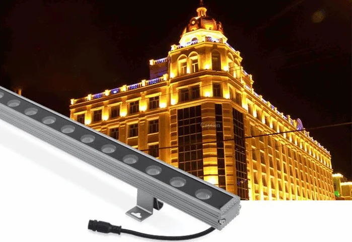 Линейные фасадные LED-светильники: оптика, расстояние и управление